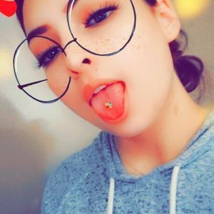 Meet your Posher, Adri